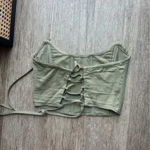 GLASSONS GREEN CORSET TOP! - Picture 2 of 2